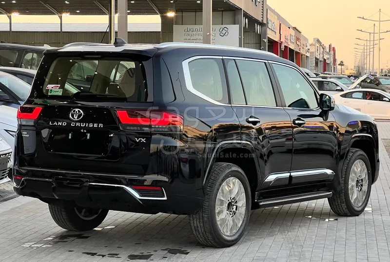 2025 Toyota Land Cruiser VX