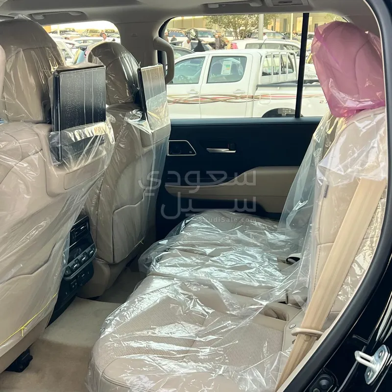 2025 Toyota Land Cruiser VX