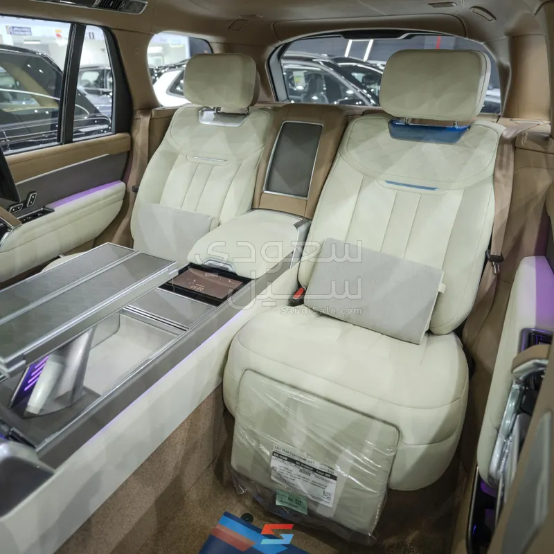 2025 Land Rover Range Rover SV Autobiography