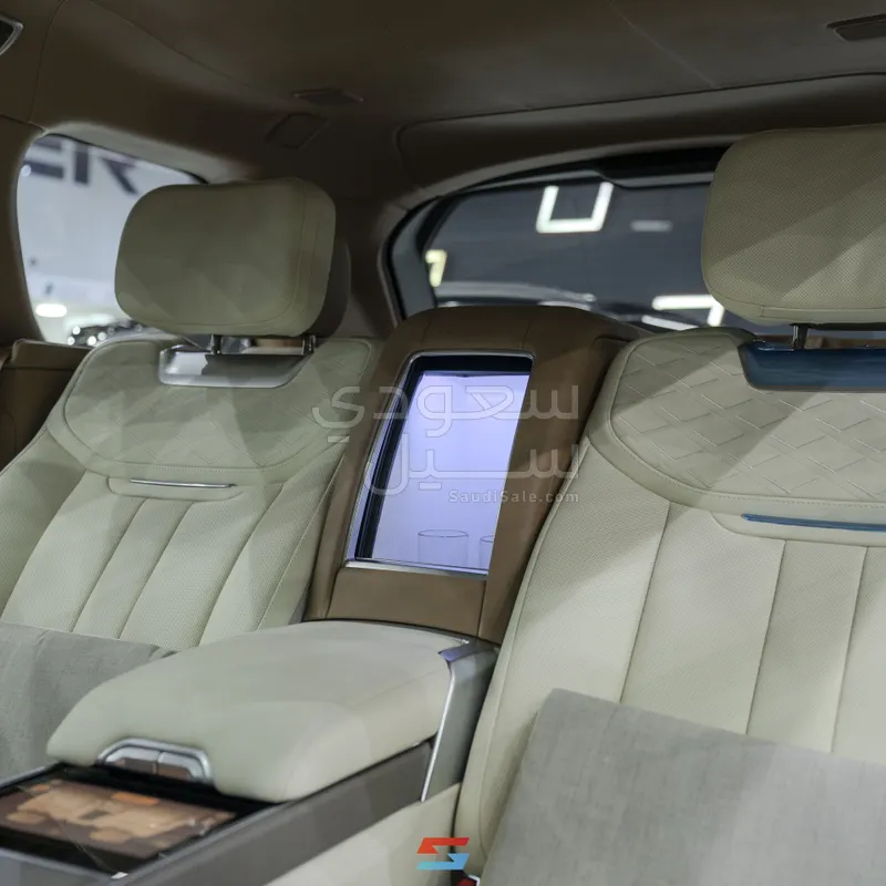 2025 Land Rover Range Rover SV Autobiography