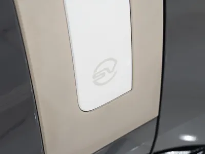 2025 Land Rover Range Rover SV Autobiography