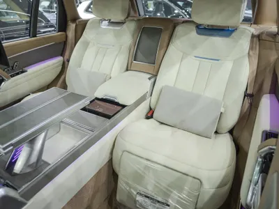 2025 Land Rover Range Rover SV Autobiography