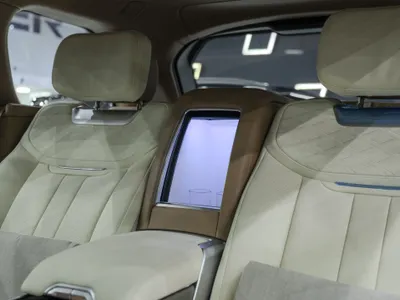 2025 Land Rover Range Rover SV Autobiography