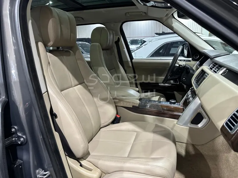 2016 لاند روفر رينج روفر فوج