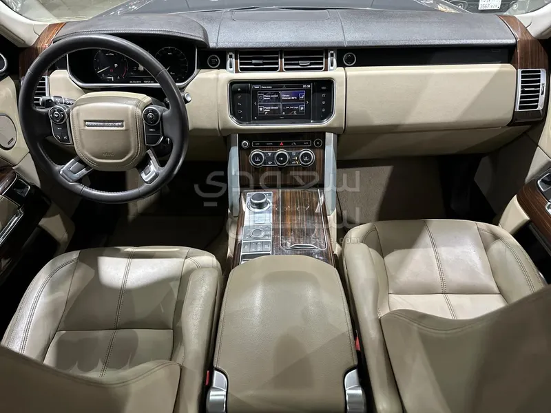 2016 لاند روفر رينج روفر فوج