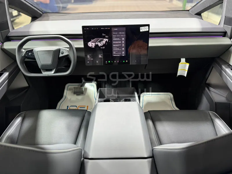 2025 تيسلا سايبر تراك
