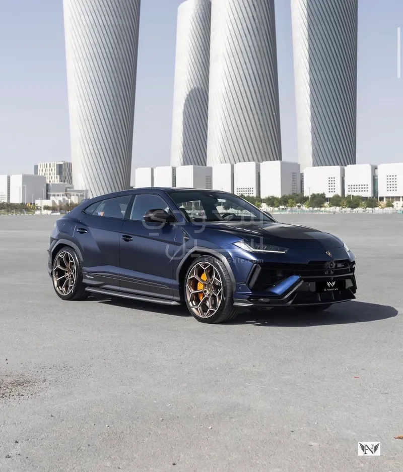 2023 Lamborghini URUS Performante
