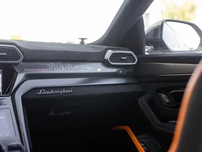 2023 Lamborghini URUS Performante