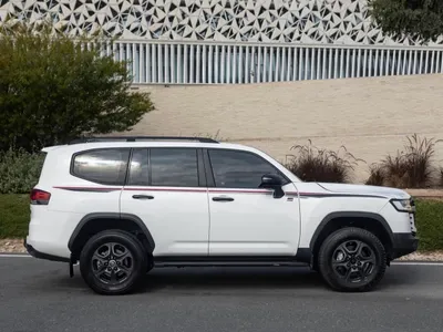 2023 تويوتا لاند كروزر جي ار سبورت