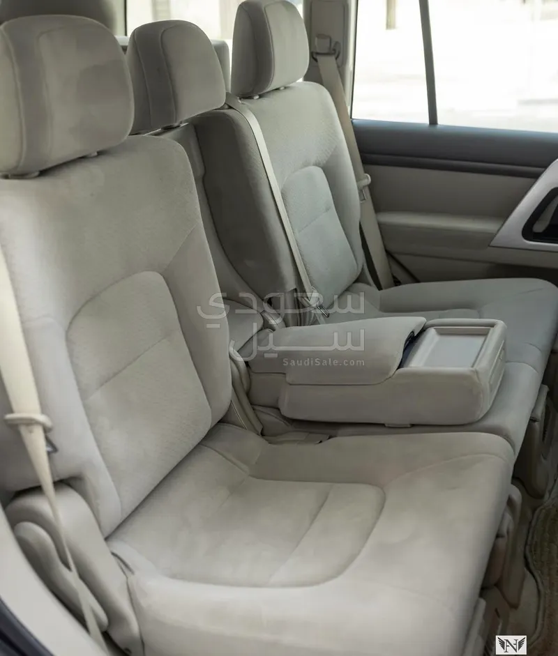 2020 Toyota Land Cruiser VXR