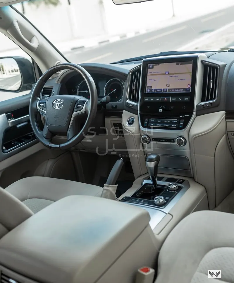 2020 Toyota Land Cruiser VXR