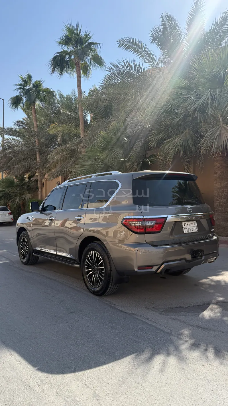 2014 نيسان باترول بلاتينيوم