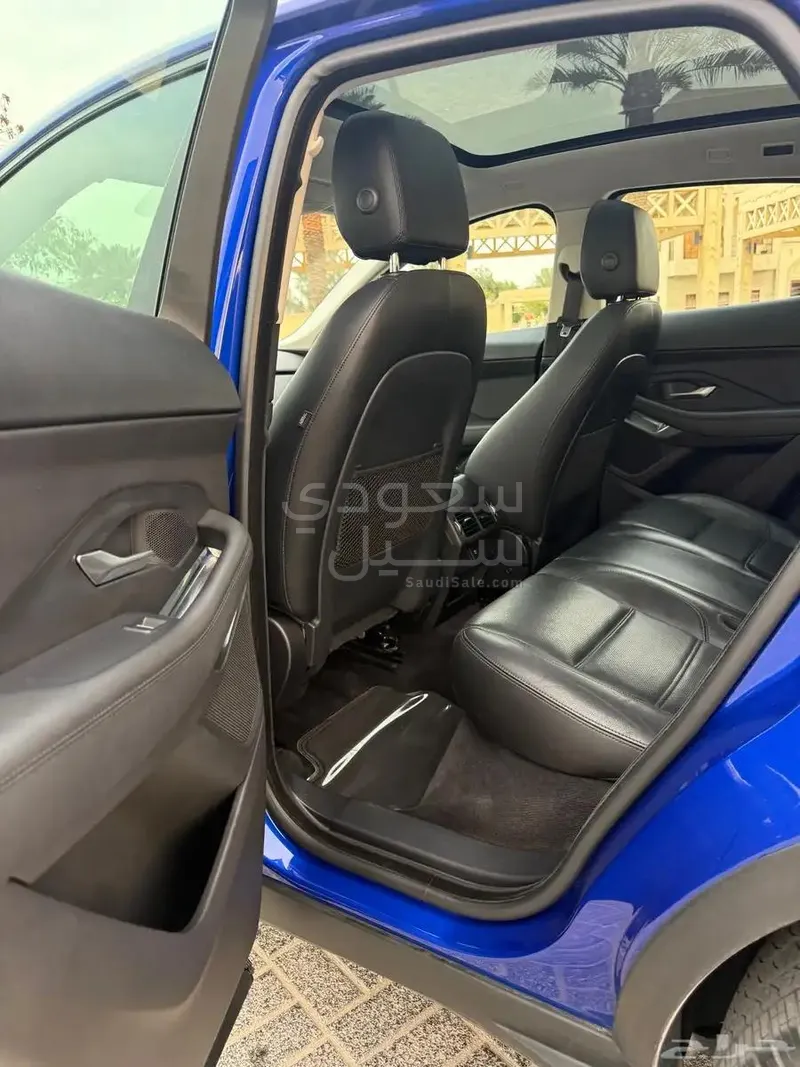 2020 جاكوار اي-بيس