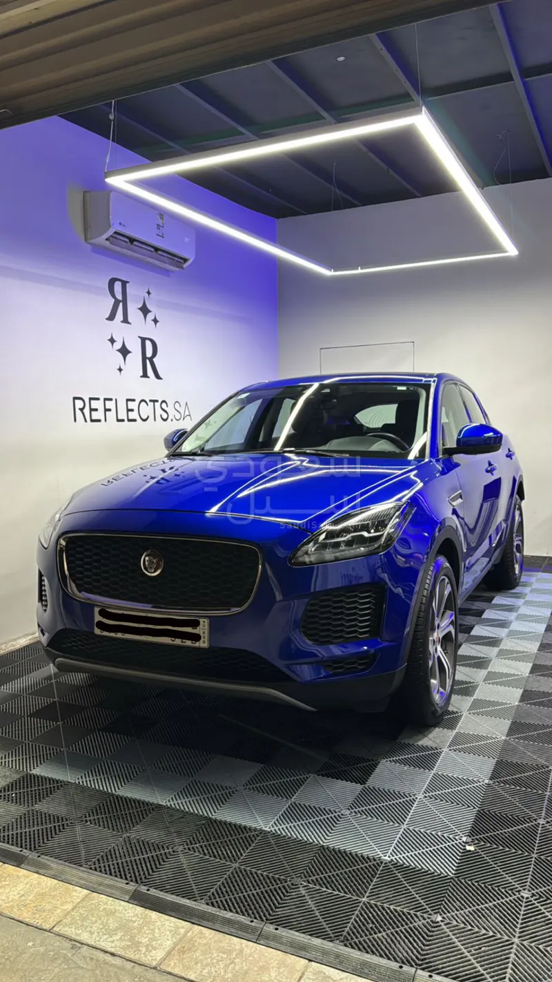 2020 جاكوار اي-بيس