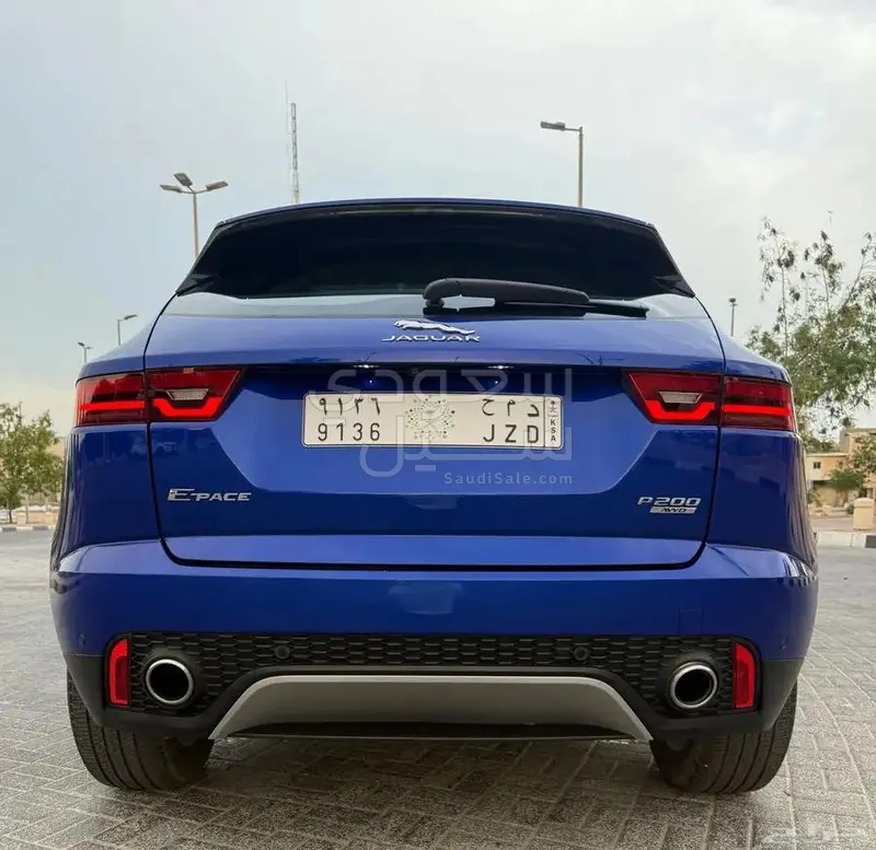 2020 جاكوار اي-بيس