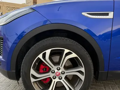 2020 جاكوار اي-بيس