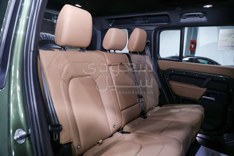 2026 لاند روفر ديفيندر اكس داينمك