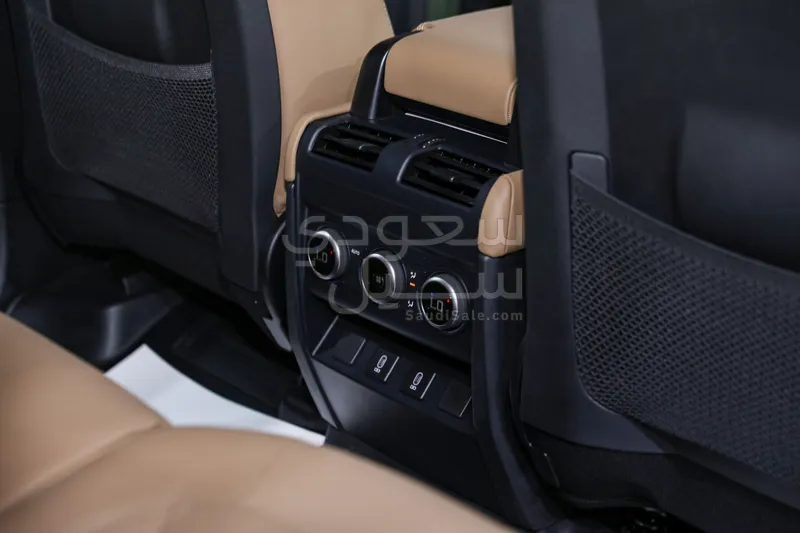 2026 لاند روفر ديفيندر اكس داينمك