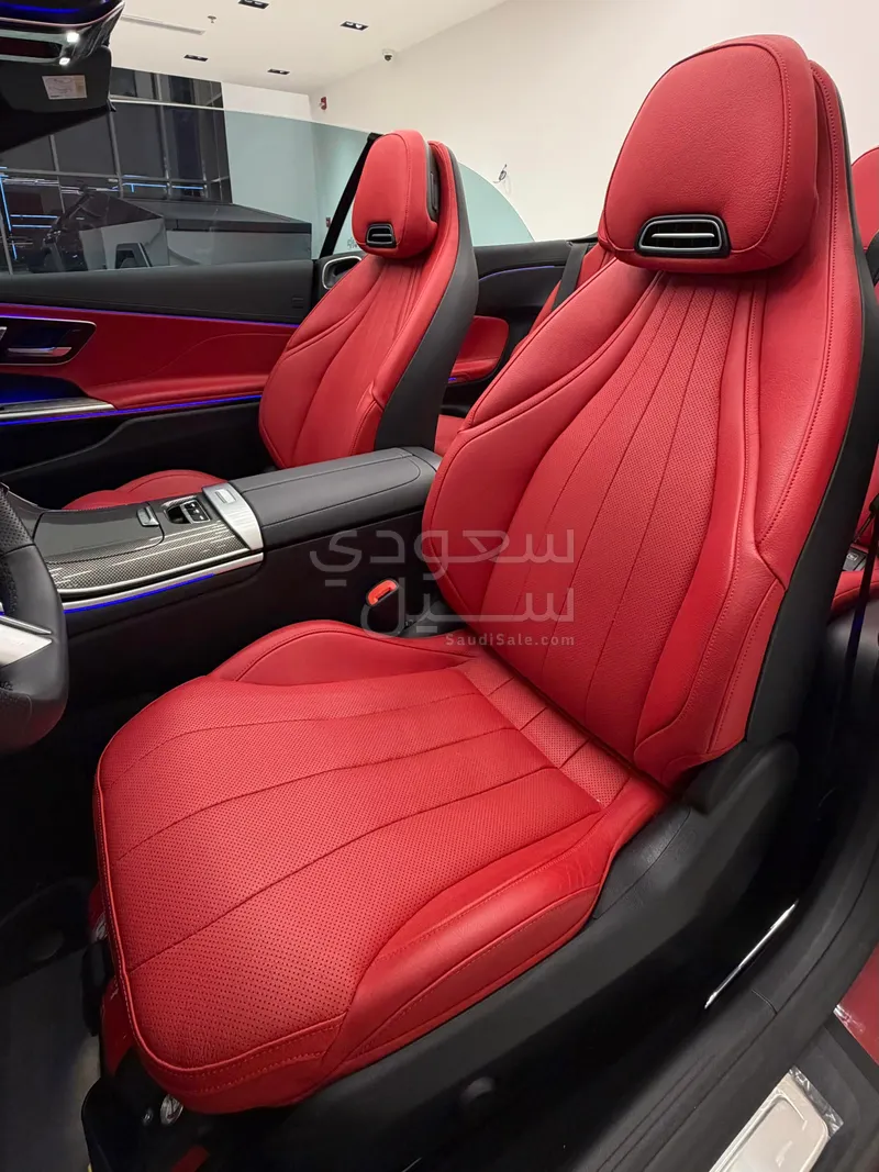 2025 مرسيدس - بنز سي إل إي 200