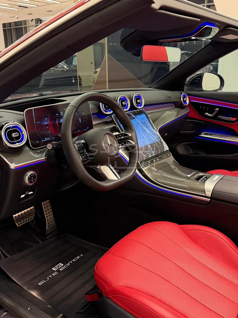 2025 مرسيدس - بنز سي إل إي 200