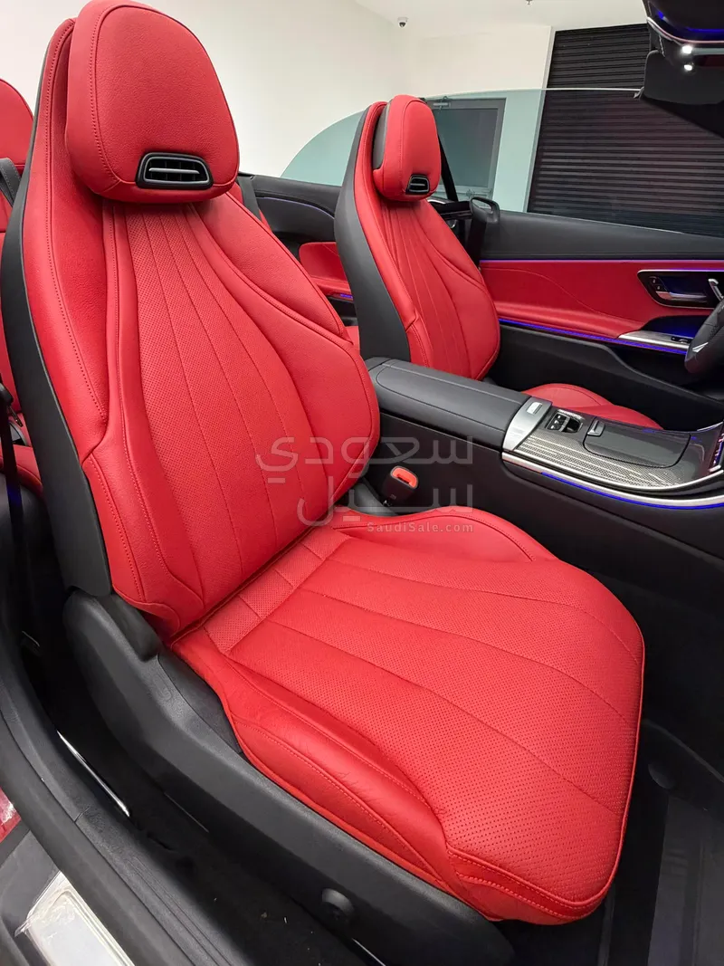 2025 مرسيدس - بنز سي إل إي 200