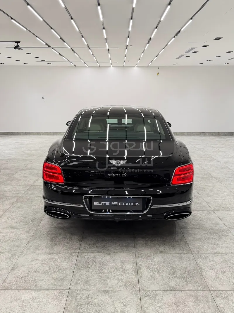 2022 بنتلي كونتيننتل فلاينج سبير