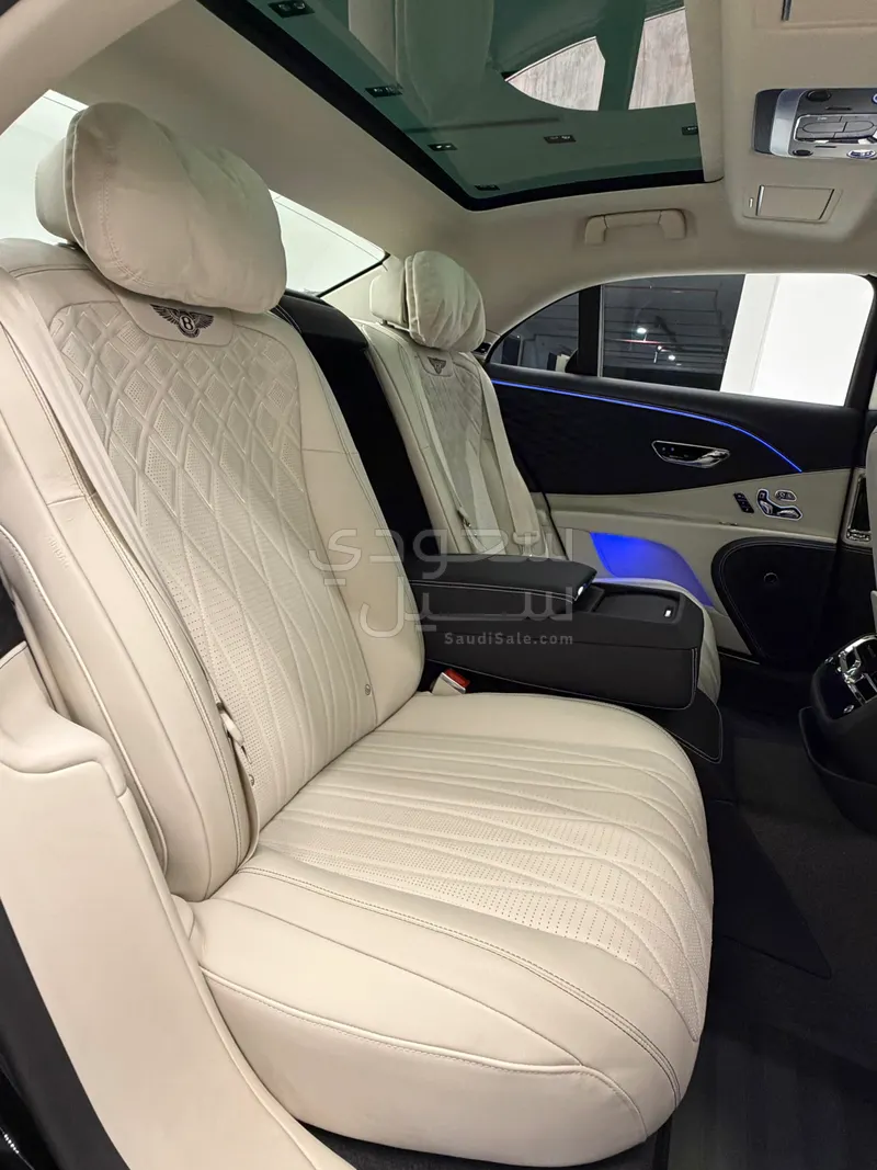 2022 بنتلي كونتيننتل فلاينج سبير