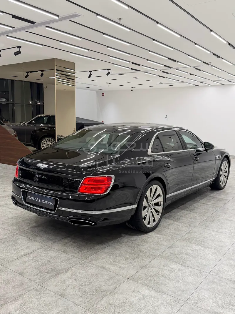 2022 بنتلي كونتيننتل فلاينج سبير