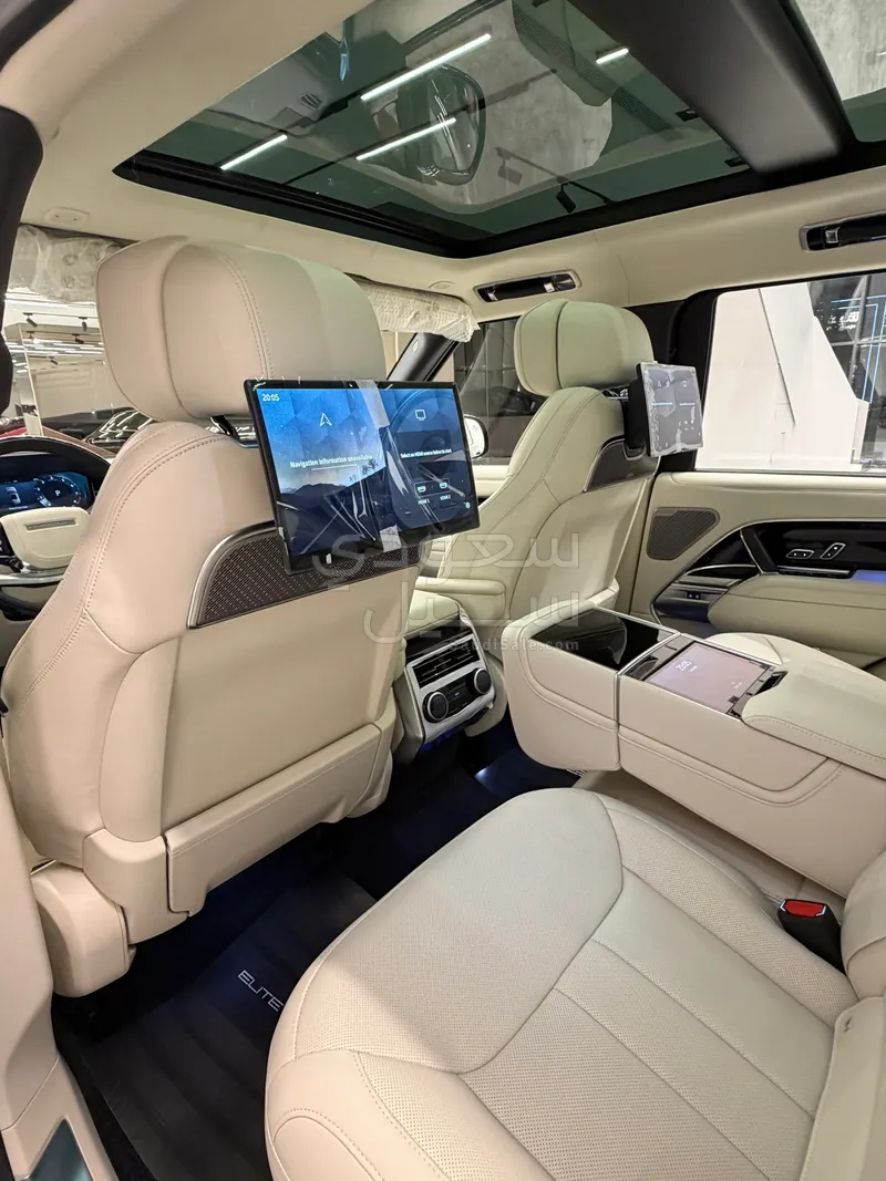 2025 لاند روفر رينج روفر اوتوبيوغرافي