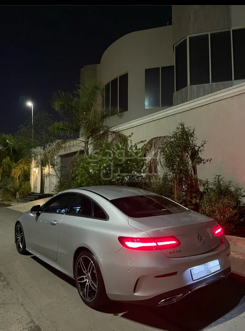 2018 مرسيدس - بنز إي 200