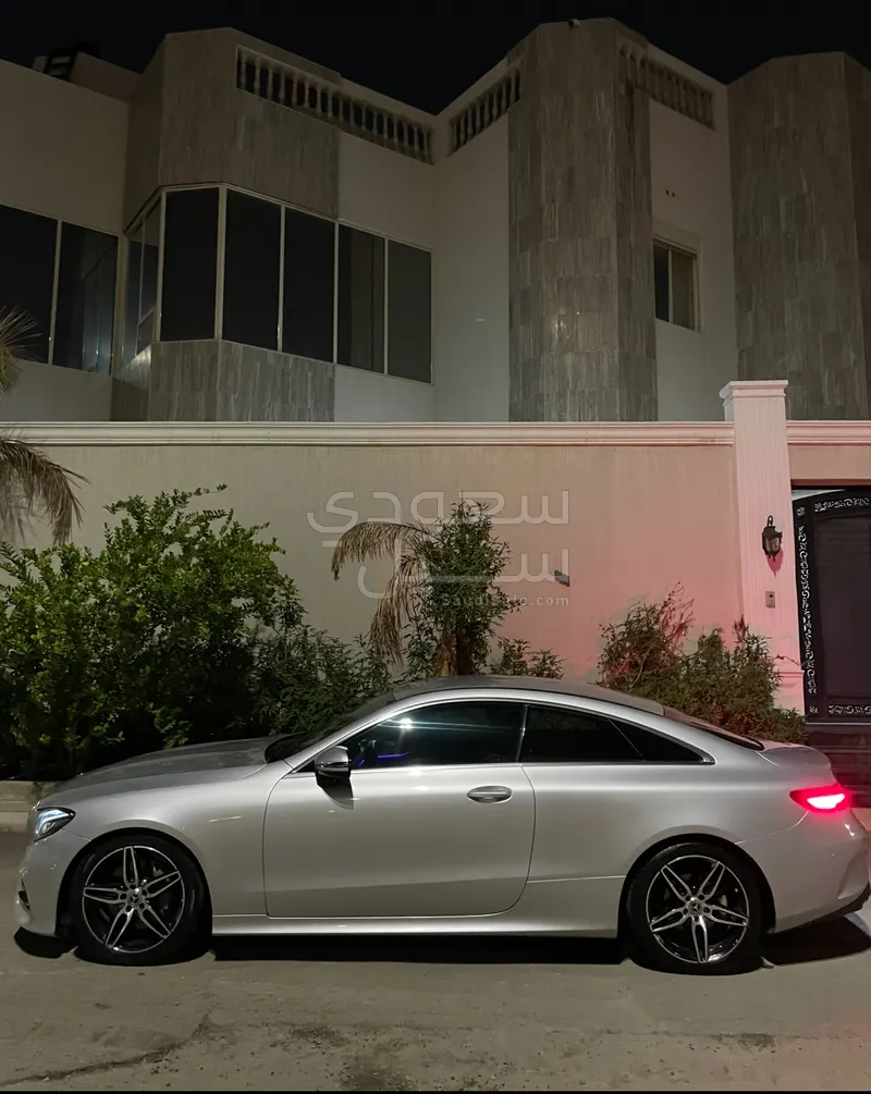 2018 مرسيدس - بنز إي 200