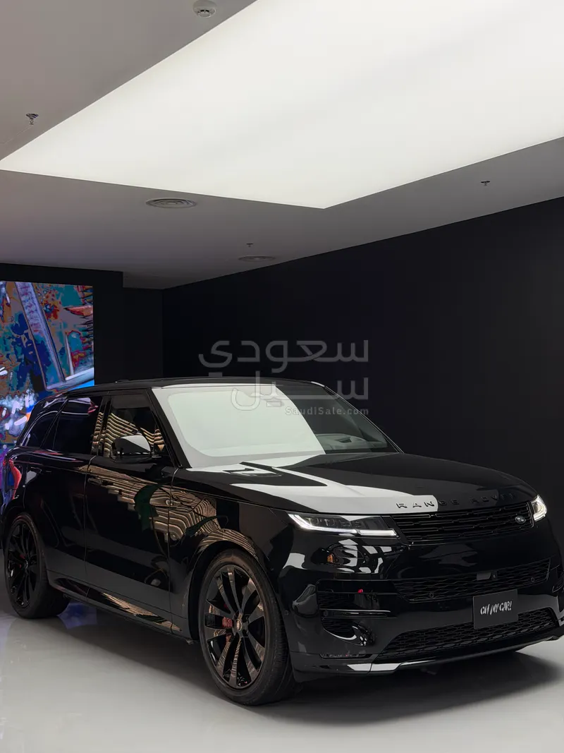 2025 لاند روفر رينج روفر سبورت اتش اس اي