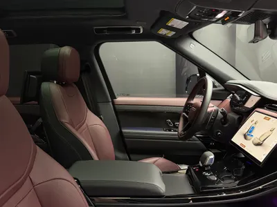 2025 لاند روفر رينج روفر سبورت اتش اس اي