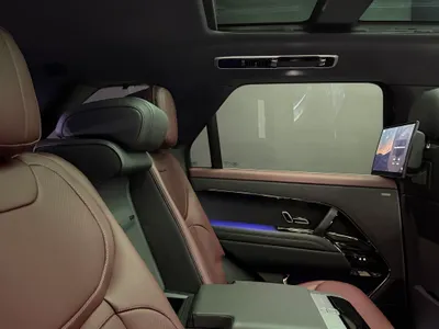 2025 لاند روفر رينج روفر سبورت اتش اس اي