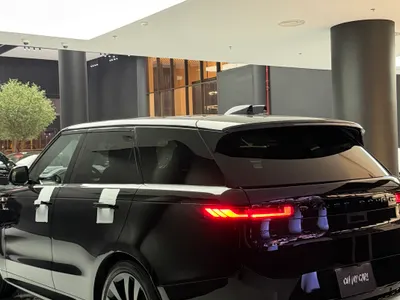 2025 لاند روفر رينج روفر سبورت اتش اس اي