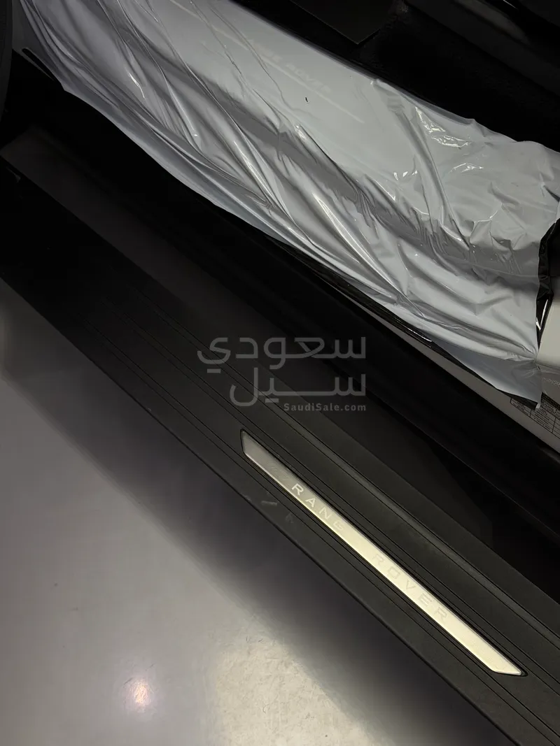 2025 لاند روفر رينج روفر سبورت اتش اس اي