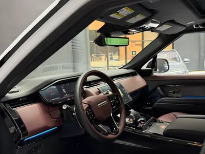 2025 لاند روفر رينج روفر سبورت اتش اس اي