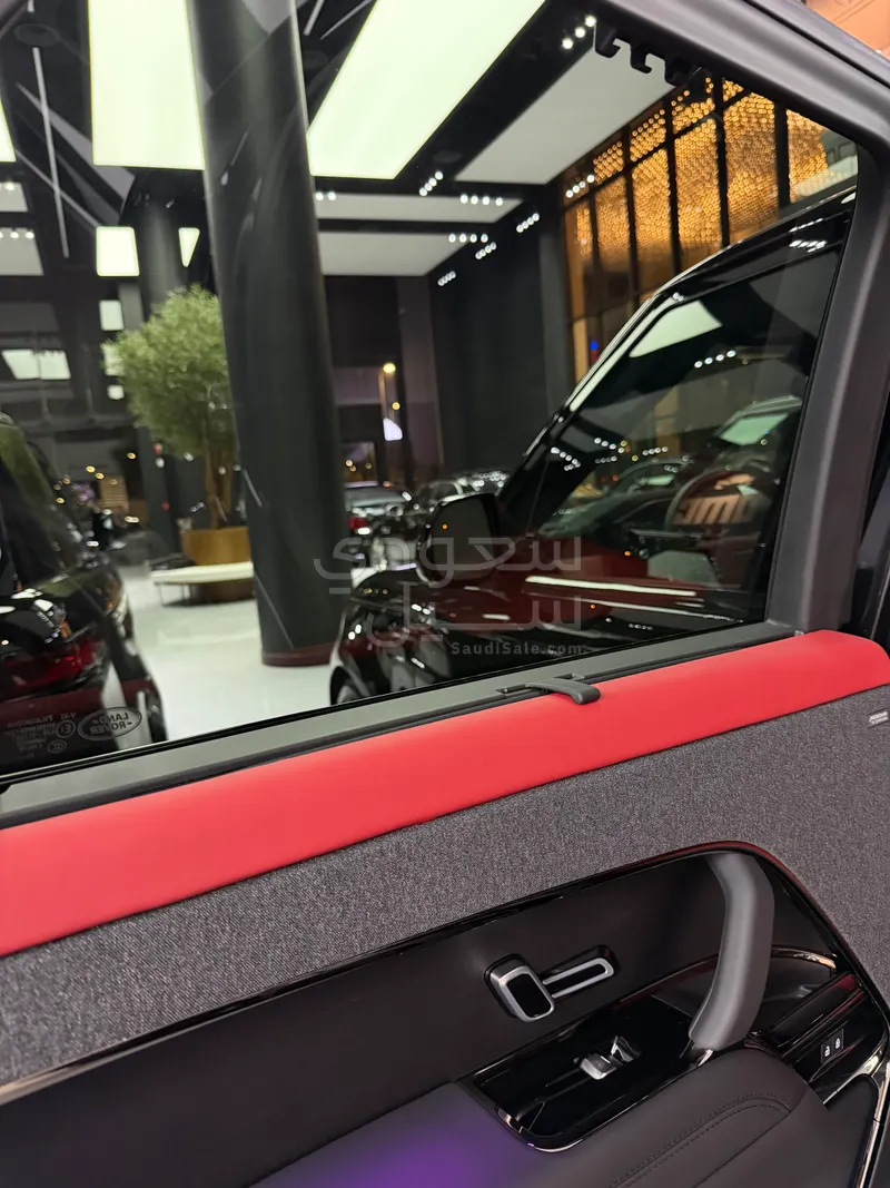 2025 لاند روفر رينج روفر سبورت اتش اس اي