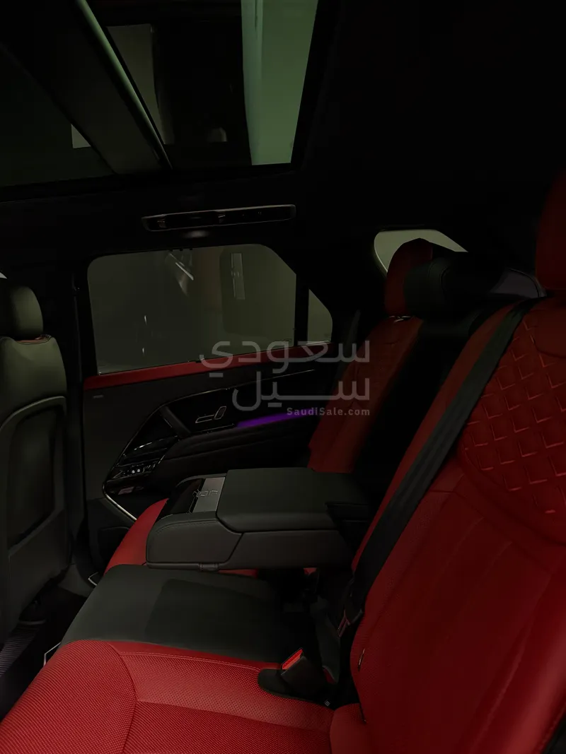 2025 لاند روفر رينج روفر سبورت اتش اس اي