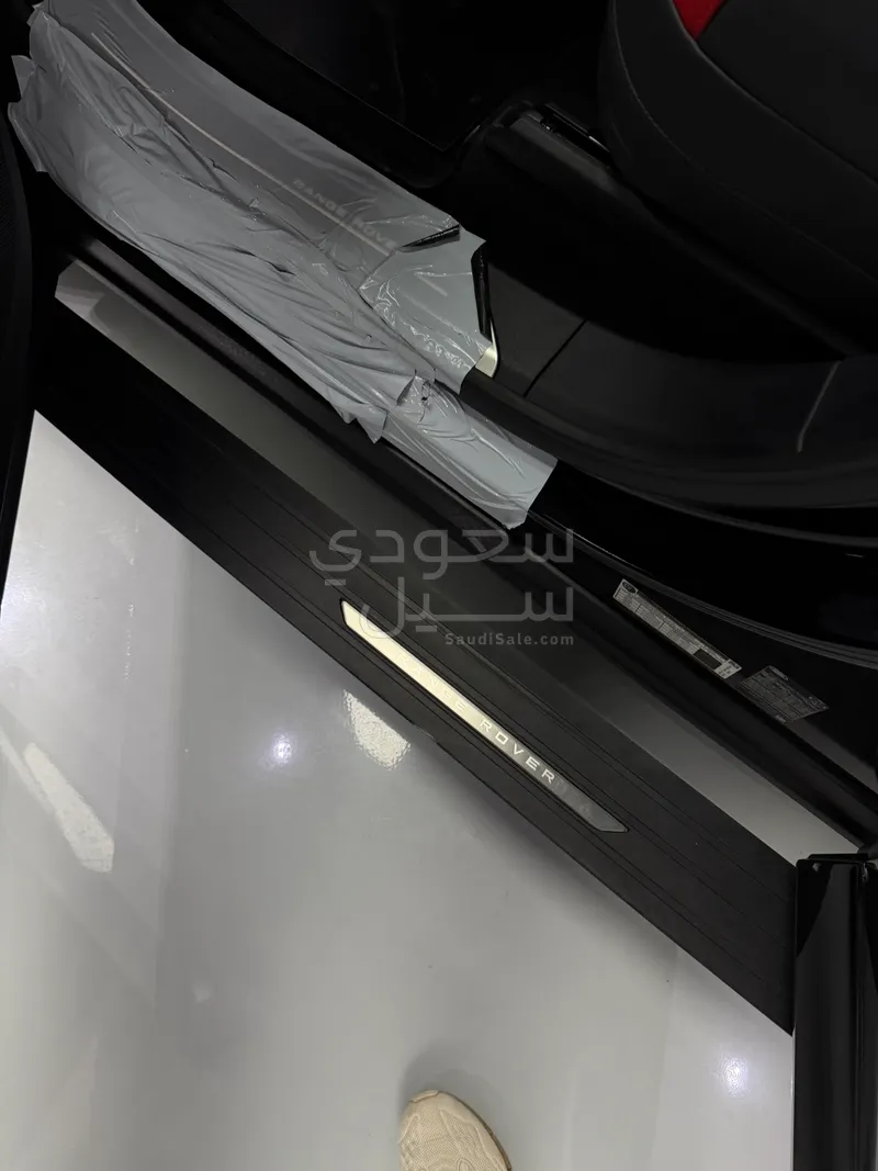 2025 لاند روفر رينج روفر سبورت اتش اس اي