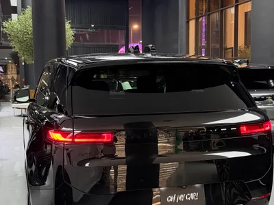 2025 لاند روفر رينج روفر سبورت اتش اس اي