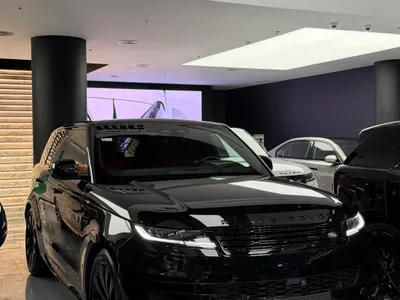 2025 لاند روفر رينج روفر سبورت اتش اس اي