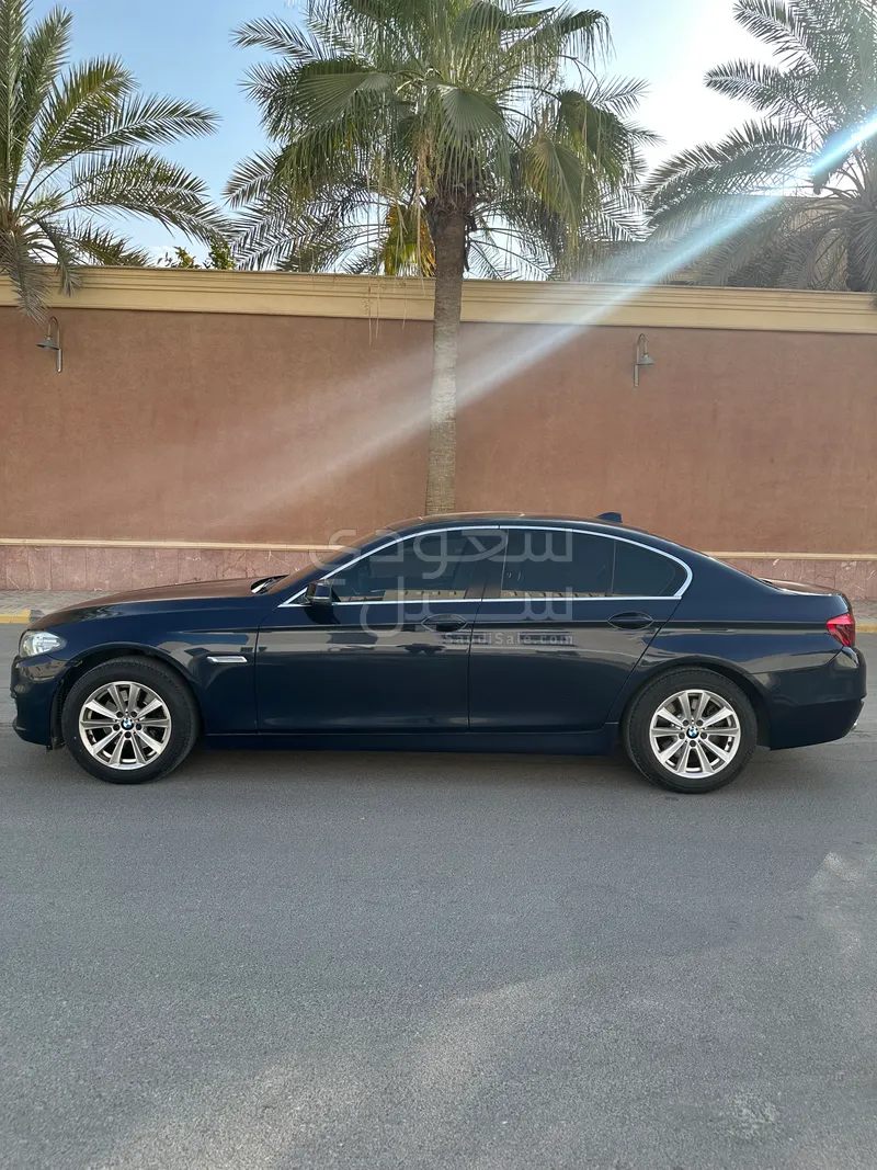 2015 بي ام دبليو الفئة الخامسة 520 أي