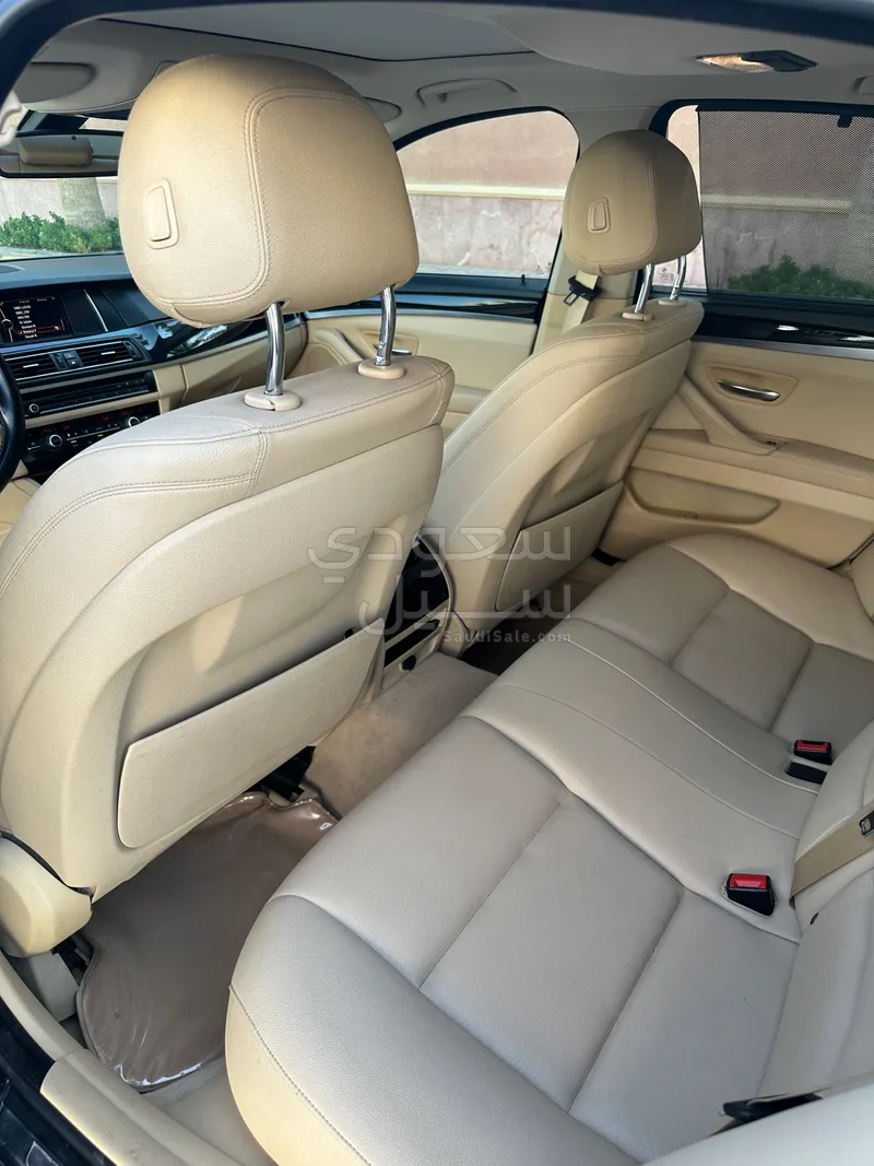 2015 بي ام دبليو الفئة الخامسة 520 أي