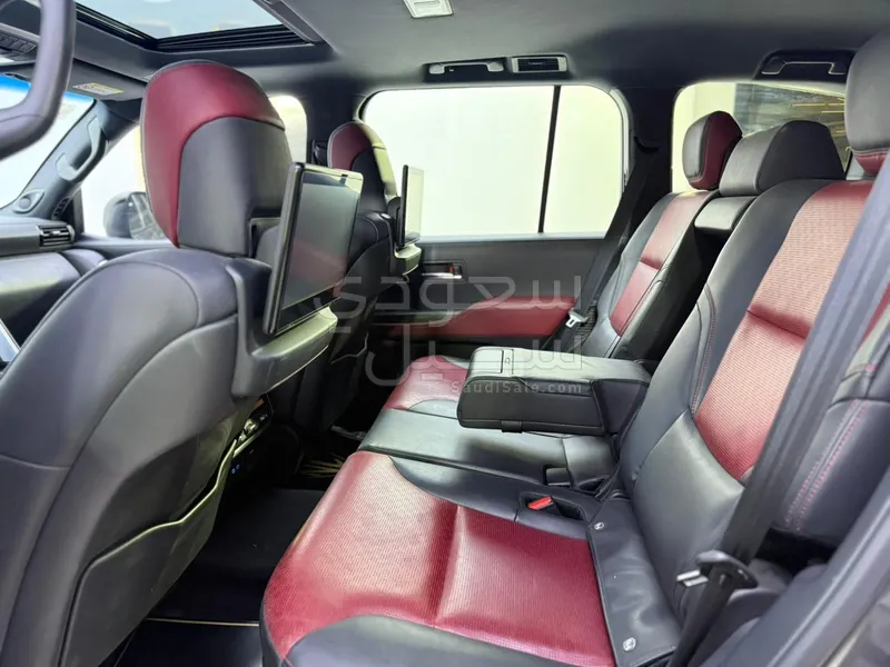 2022 تويوتا لاند كروزر جي ار سبورت