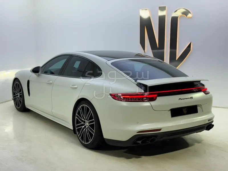 2018 بورش بانميرا 4 اس