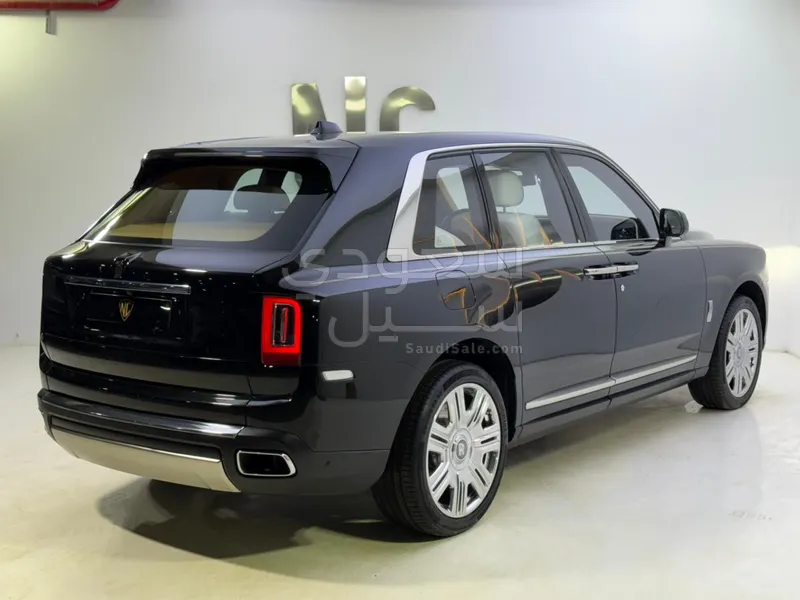 2022 رولز رويس كولينان