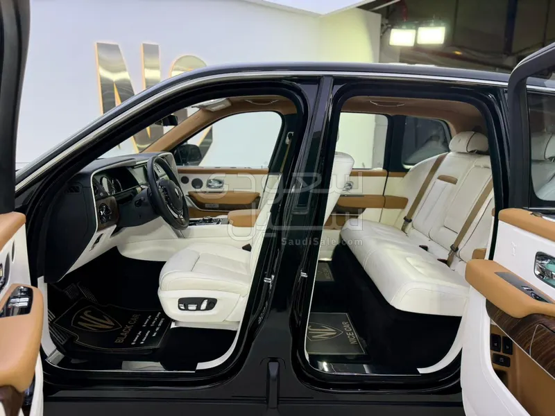 2022 رولز رويس كولينان