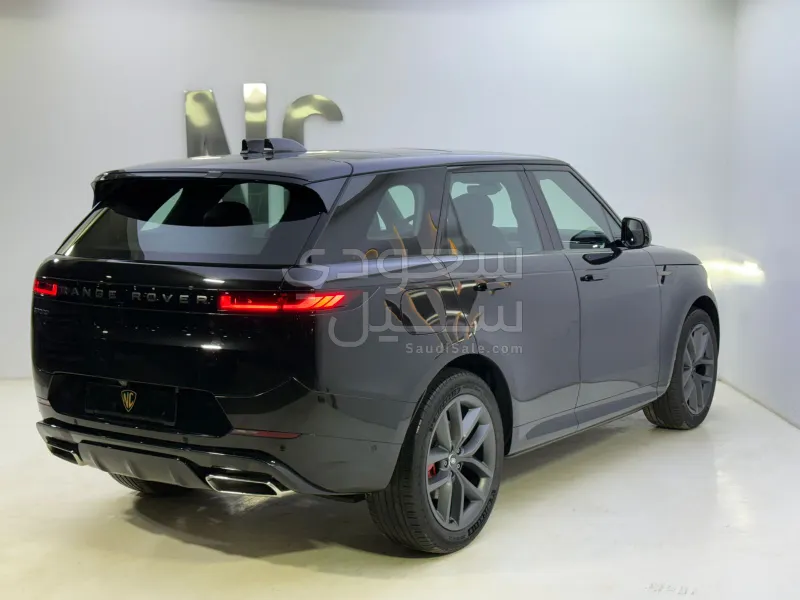 2025 Land Rover Range Rover Sport SE