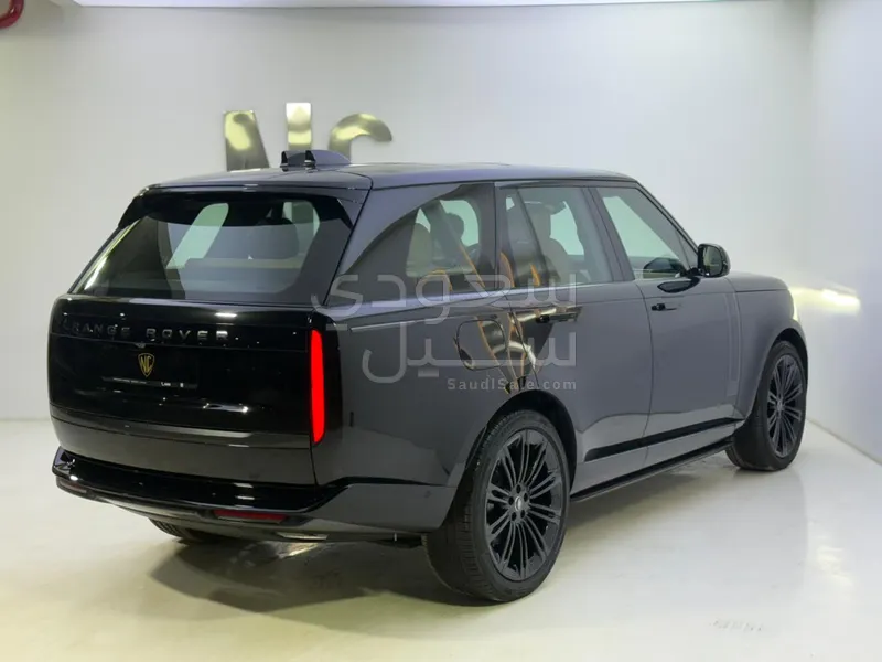2025 لاند روفر رينج روفر فوج اس اي